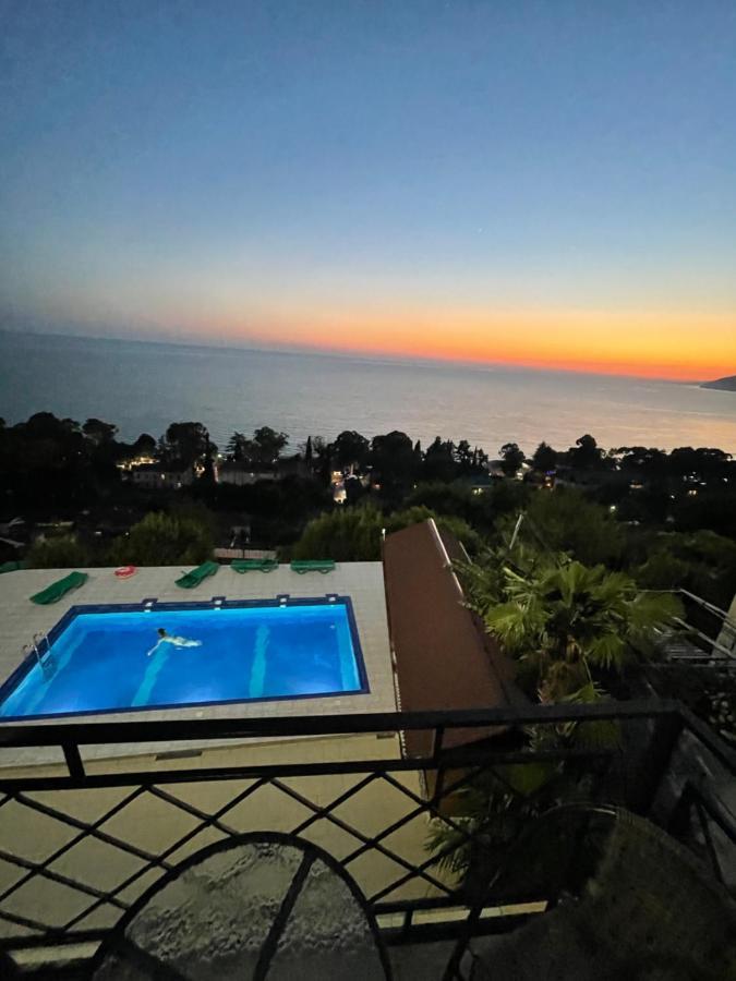 Astan Hotel Gagra Ngoại thất bức ảnh